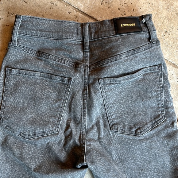 Express jeans -high rise skinny - Picture 3 of 3